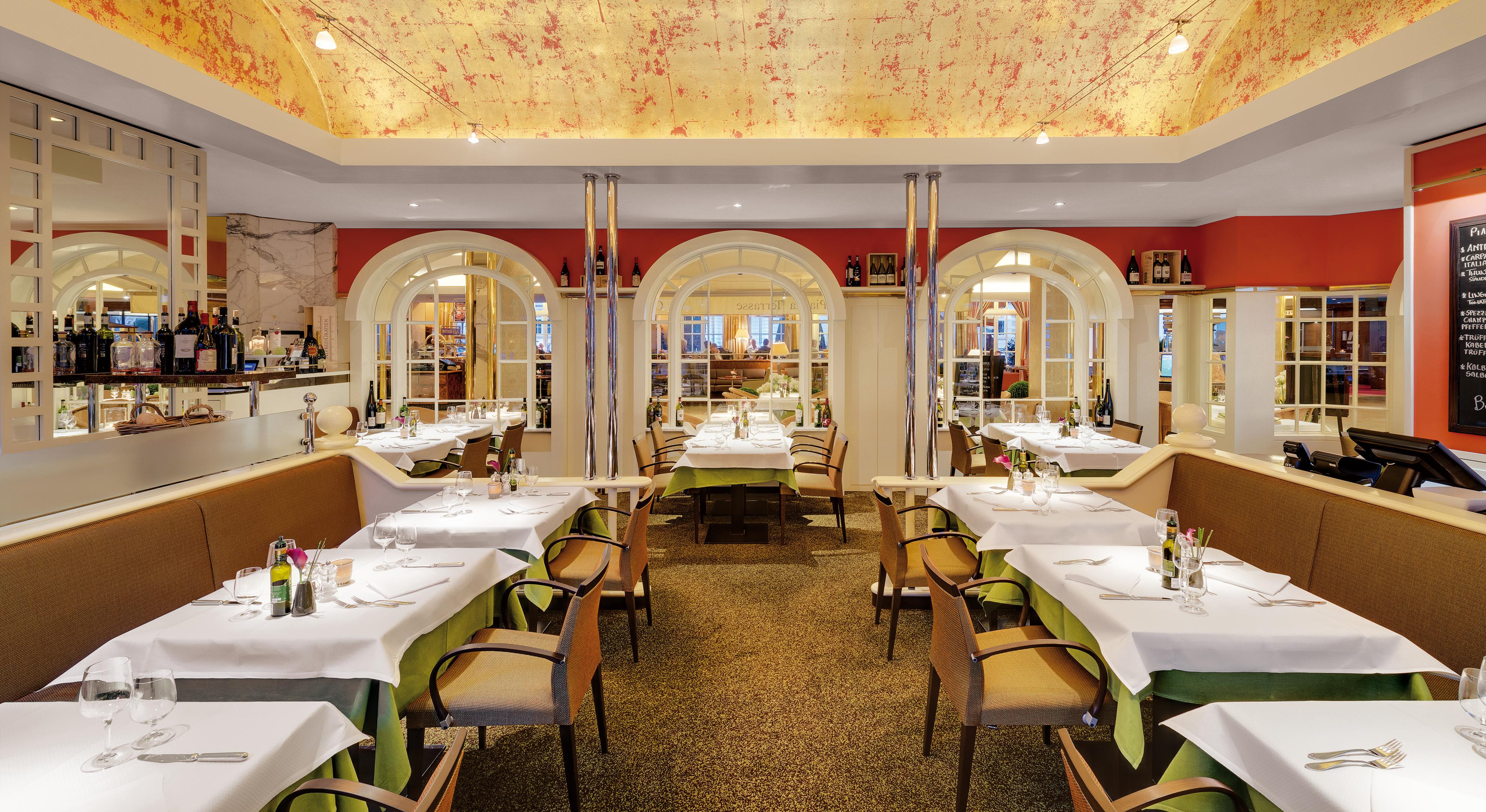 Grand Elysee Hamburk Exteriér fotografie Restaurant "Le Dôme"