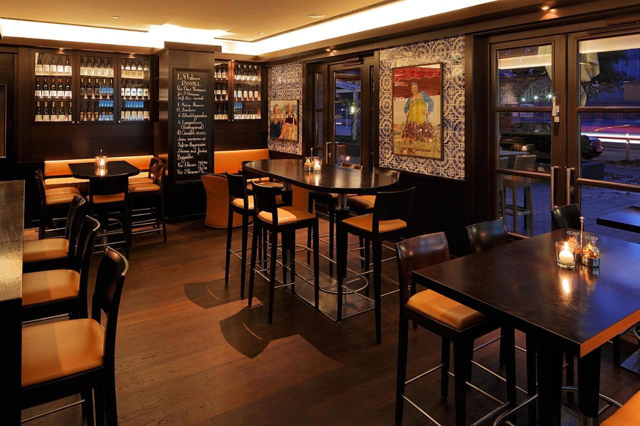 Grand Elysee Hamburk Exteriér fotografie The interior of the restaurant
