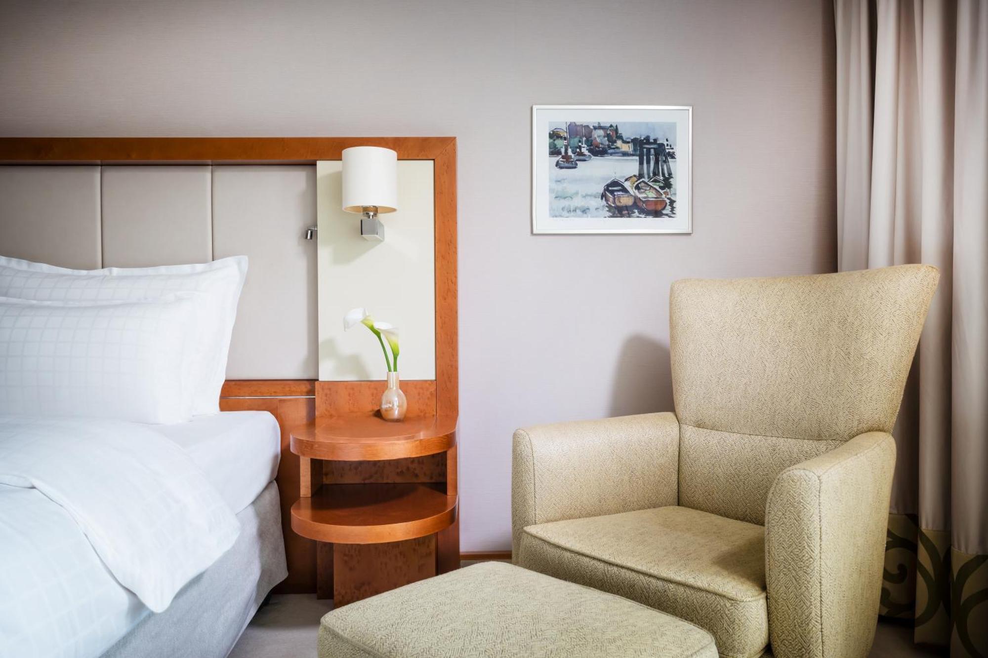 Grand Elysee Hamburk Exteriér fotografie A room at the hotel